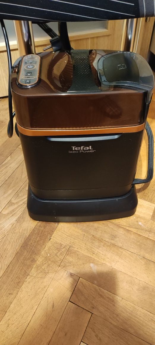 Уред гладене с пара TEFAL QT2020E0 2170 W