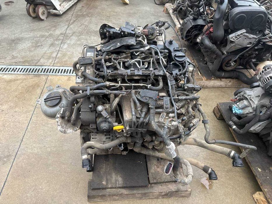 Motor complet fara anexe VW SKoda 1.6 TDI DCX