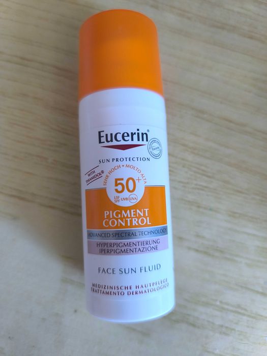 Нов Eucerin слънцезащитен флуид за лице Pigment Control SPF50 х50 мл