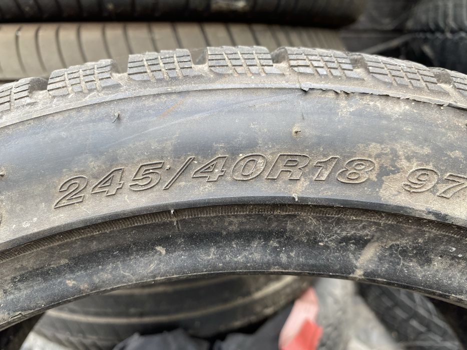 Зимни гуми 245.40.18