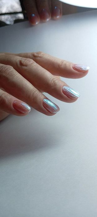 Мастер маникюра 
Меня зовут Анна...
Я работаю в студии Beauty D.A