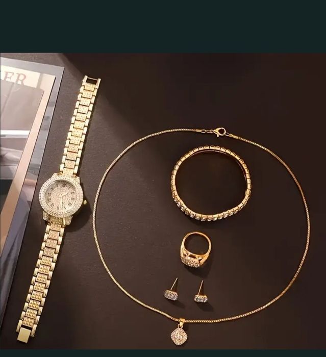 Set iubita sotie 6 piese Ceas Dama , Brățară x2, cercei ,inel,colier
