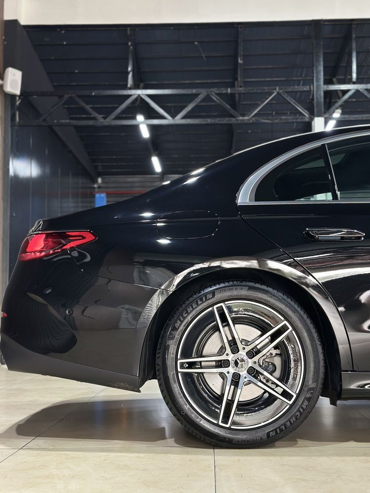 Mercedes-Benz E300 W214 MODEL 2025