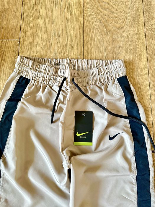 Суперудобен спортен панталон Nike