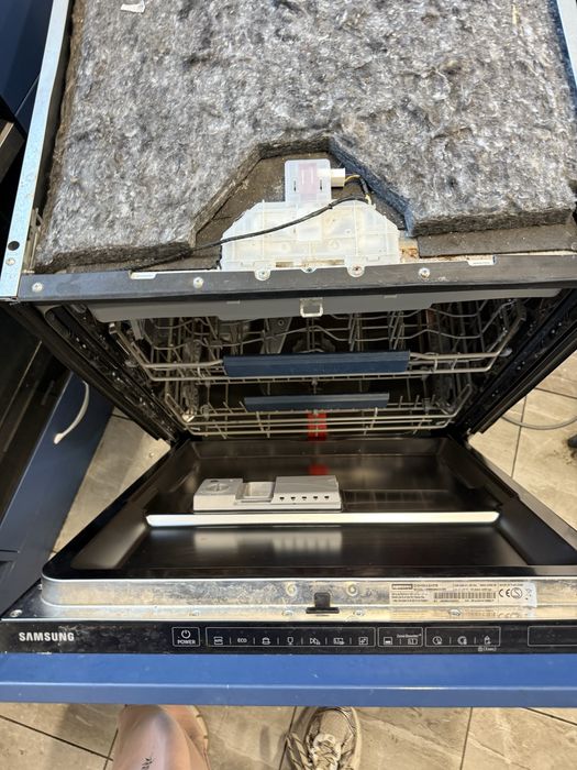 Съдомиялна samsung