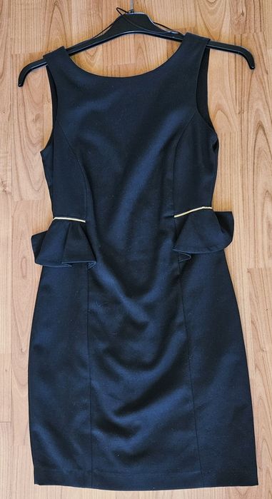 Rochie neagra Zara