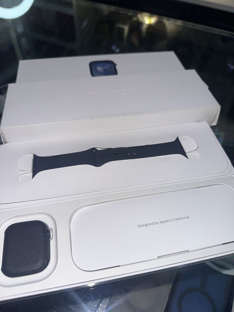 Продаю Apple Watch Series 9 (41мм)