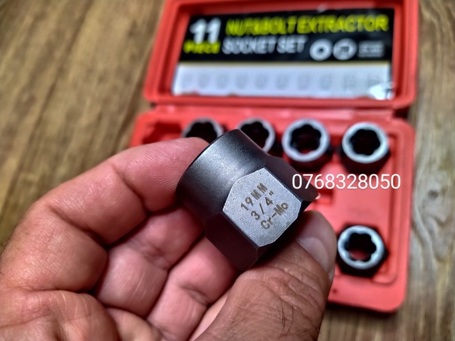 Set tubulare extractoare pentru suruburi si piulite deteriorate 1/2