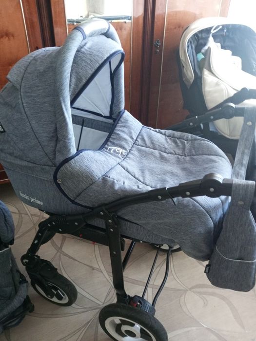 Продам коляску за 15000