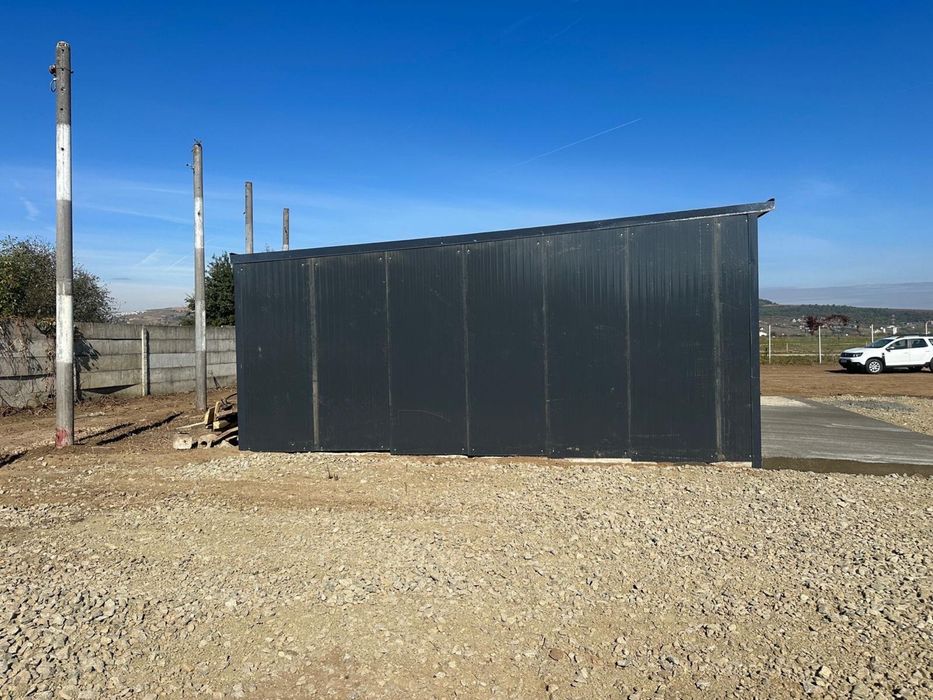 Vindem garaje metalice auto