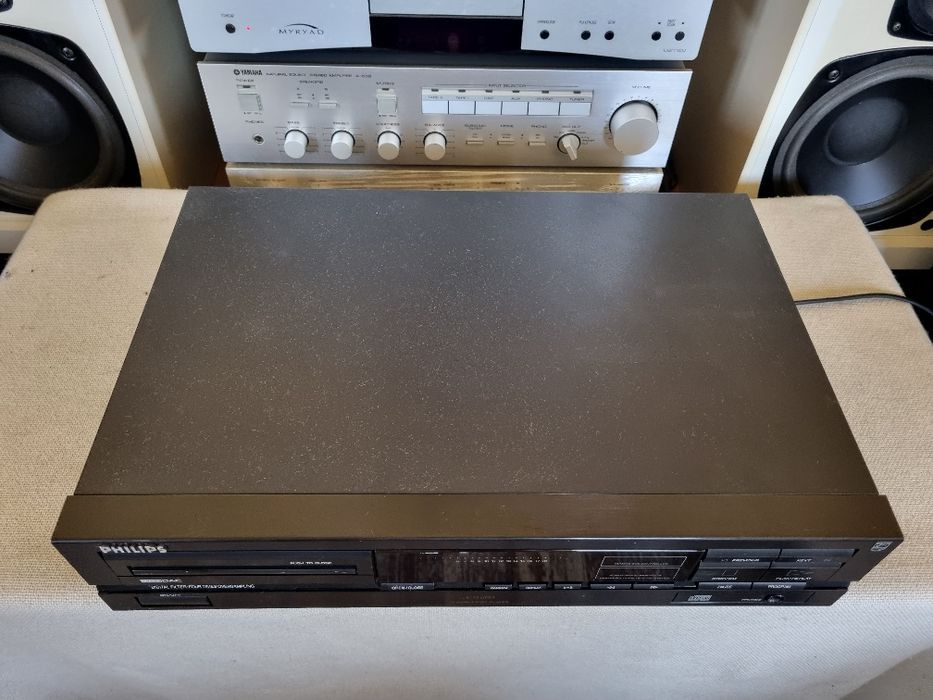 Philips CD-600. 16 Bit, CDM 4/19. Perfect functional. Impecabil.