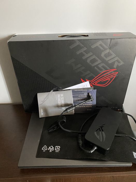 ASUS ROG STRIX G513RW - Ryzen 9 / RTX 3070Ti / 16GB RAM / 1TB SSD / 2K