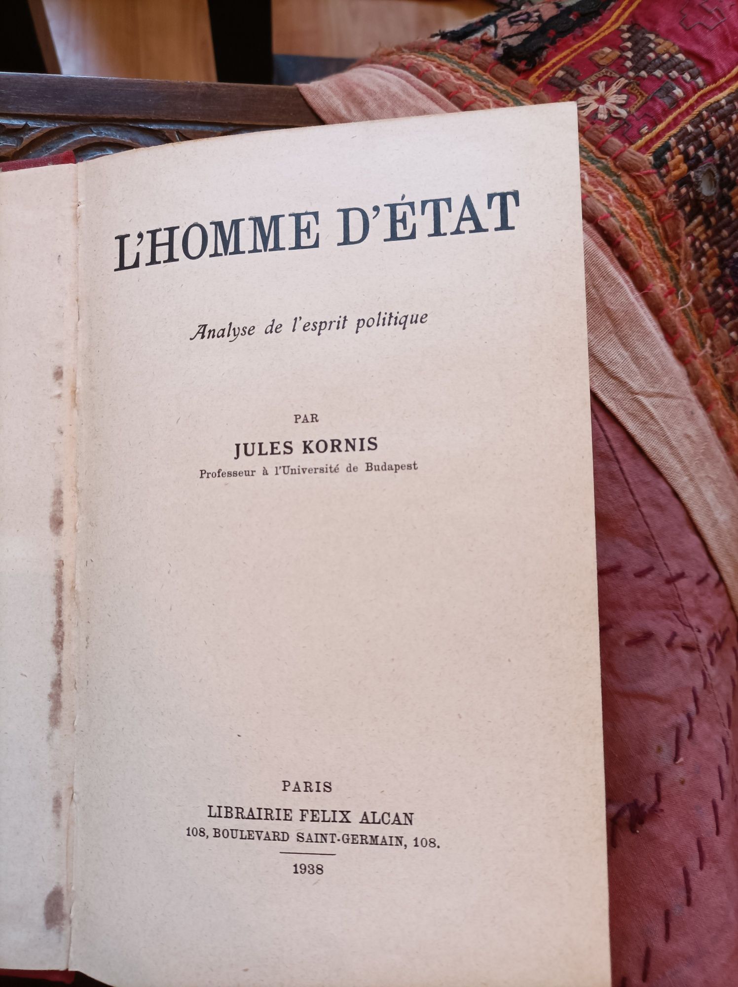 Colecție de 9 cărți de drept în limba franceză, perioada interbelică