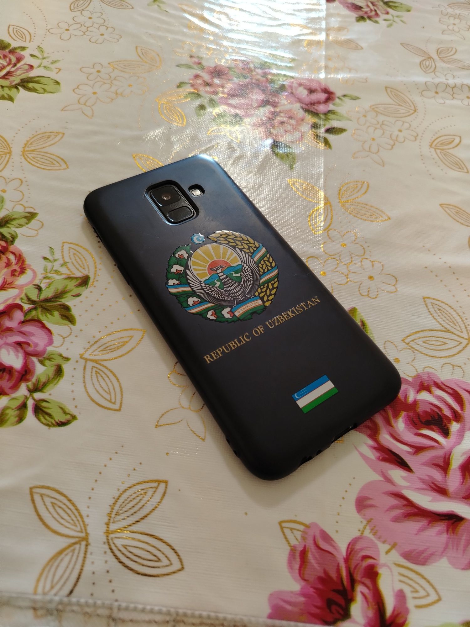 Samsung A6 ruyxatan utgan