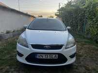 Vând Ford focus 2010