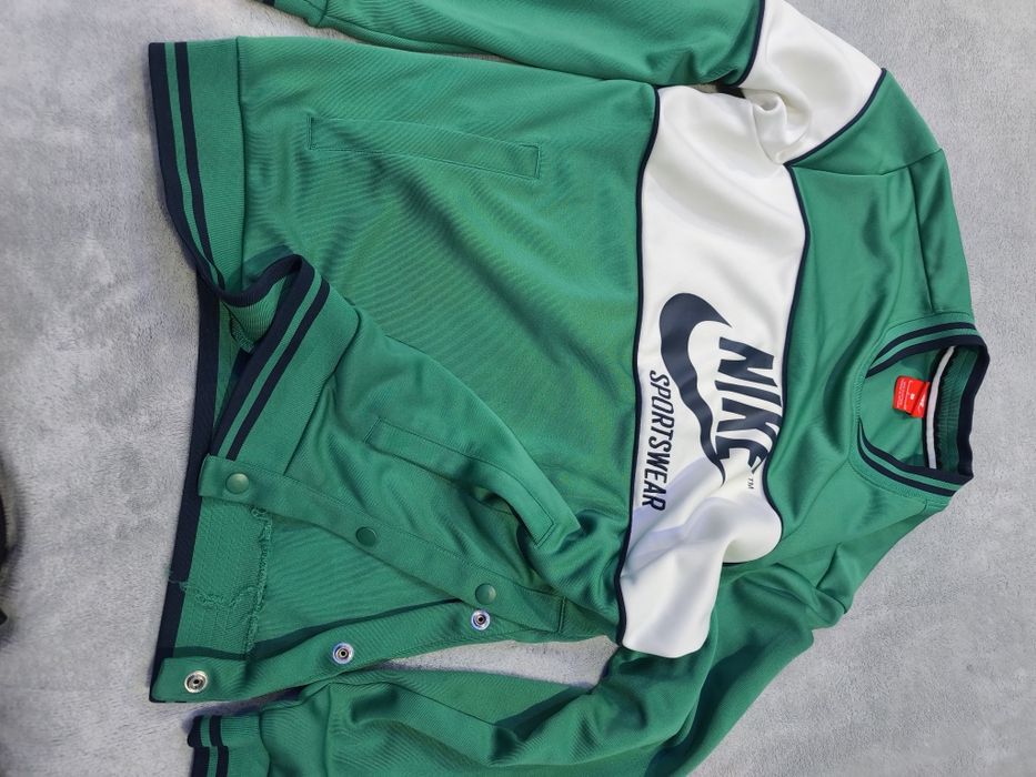 Bluza nike marimea S noua