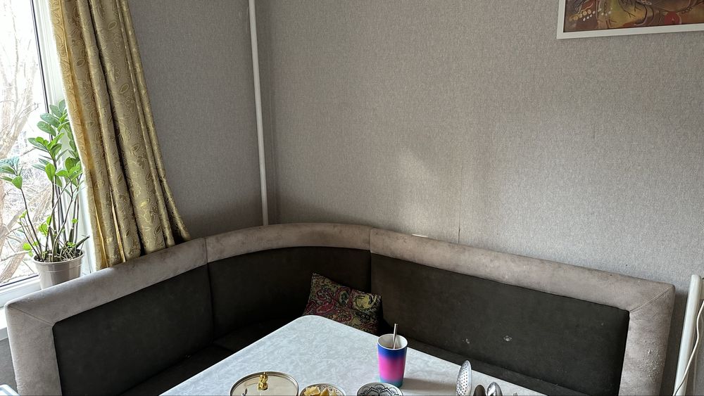 Отдам диван даром