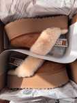UGG Funkette culoare Chestnut