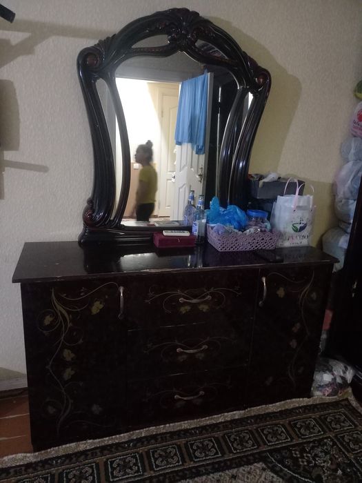 Мебель сотаман. Спальники комплект. Карши ш. Б/у.