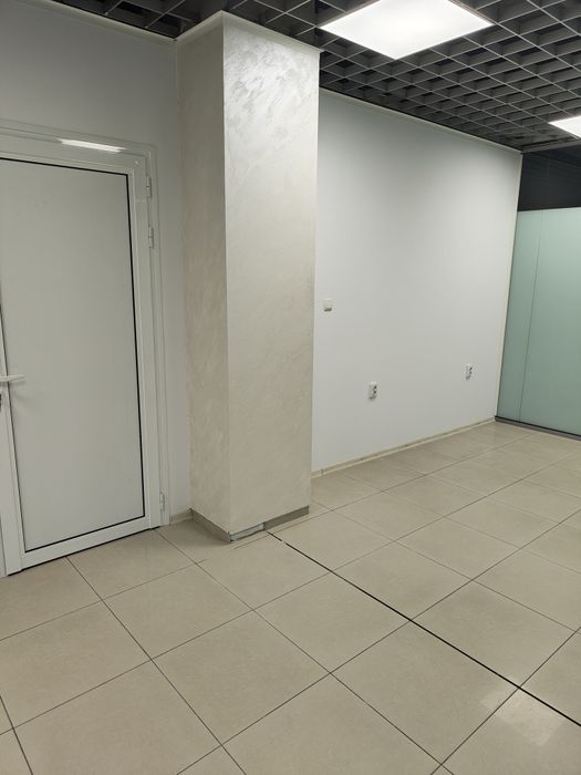 Дава се под наем Офис в Пловдив, Старият град - 100 кв.м за 663 € - Снимка #2