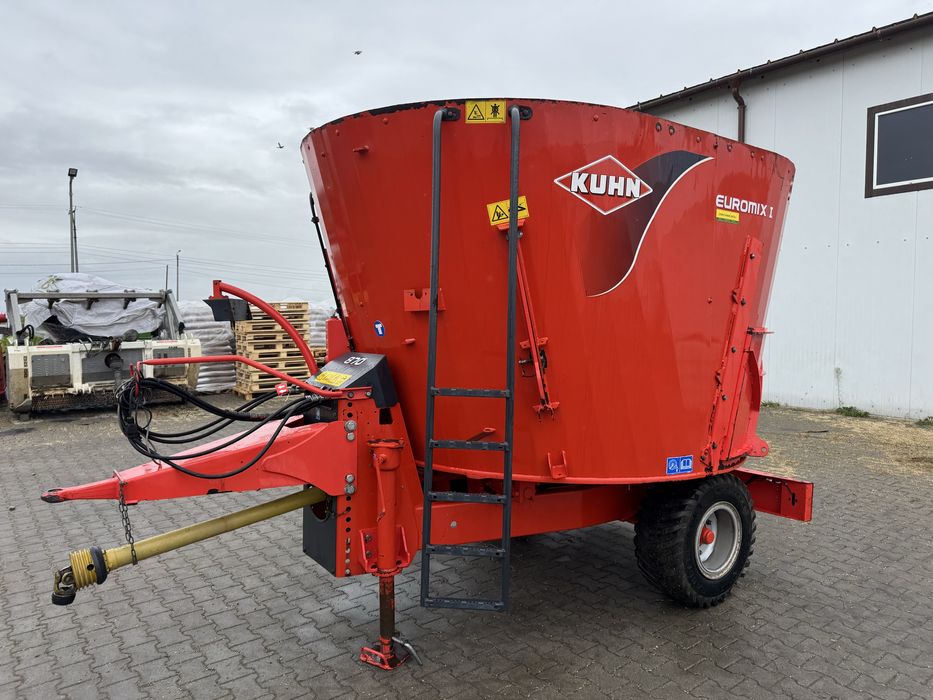 Remorca tehnologica /Furajera  Siloking Kuhn 870 EUV170