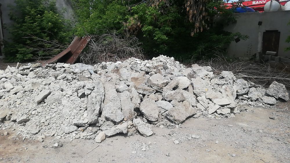 Отдам строительный мусор под фугдамент