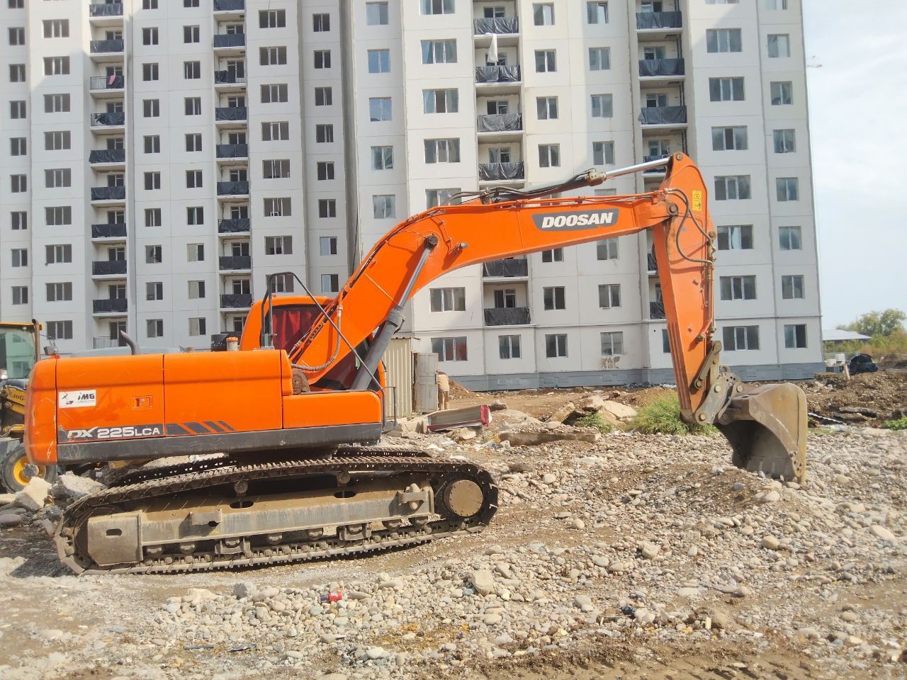 Аренда гусеничного экскаватора DOOSAN 225