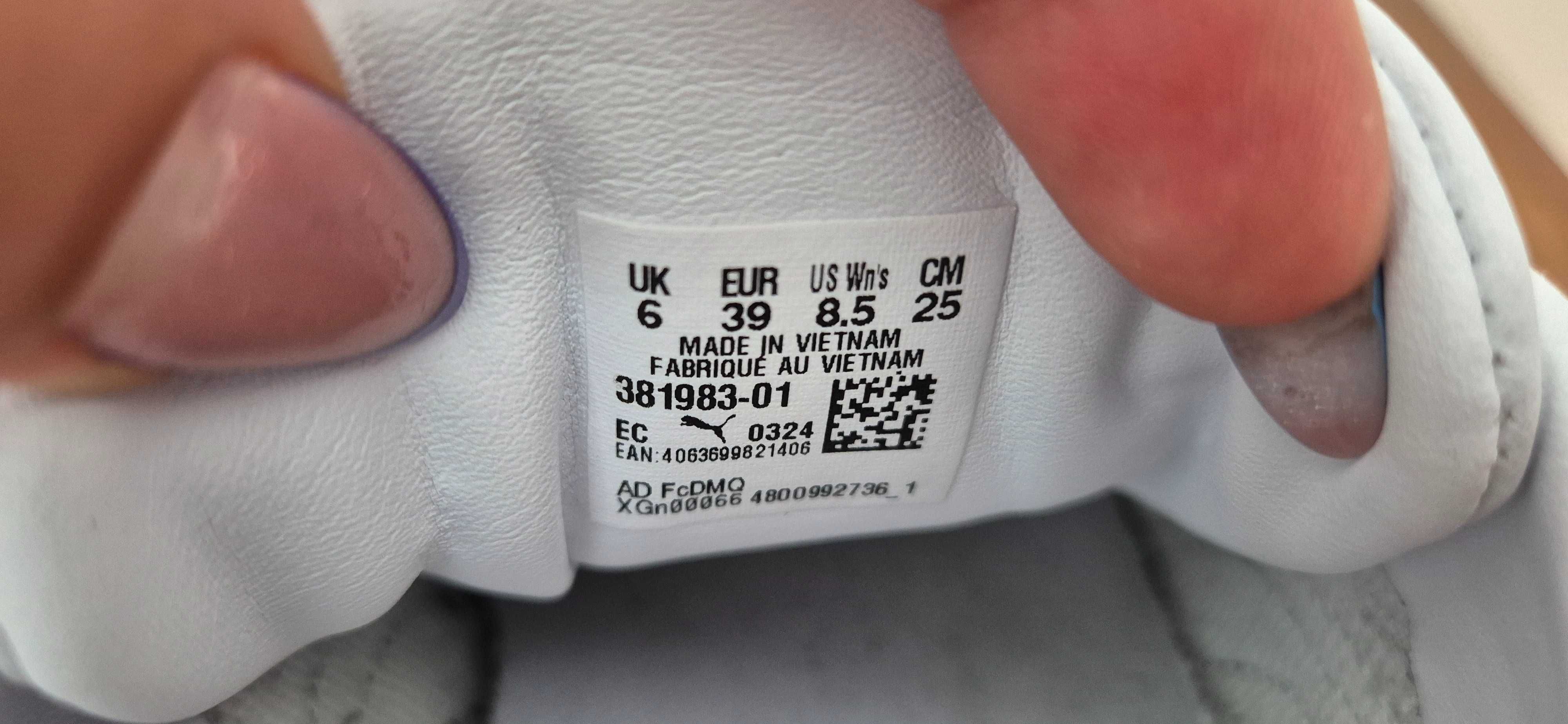 Дамски обувки Puma - Mayze , бели