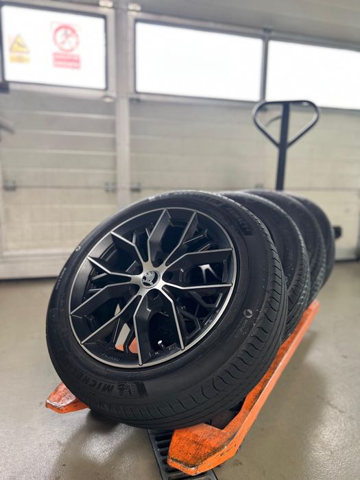jante 17 cu anvelope vară  Michelin 205,55,17