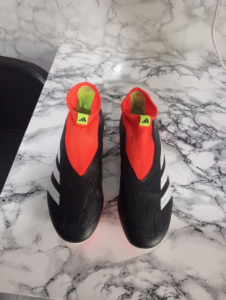 Vand adidași Adidas Predator