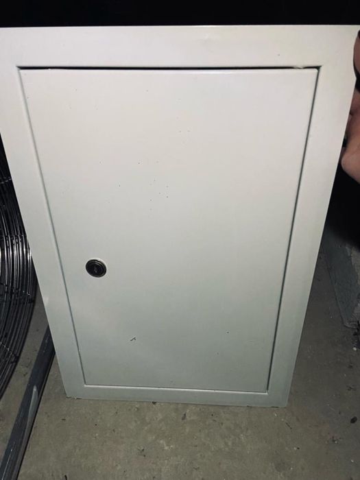 Сантехнический люк. Новый