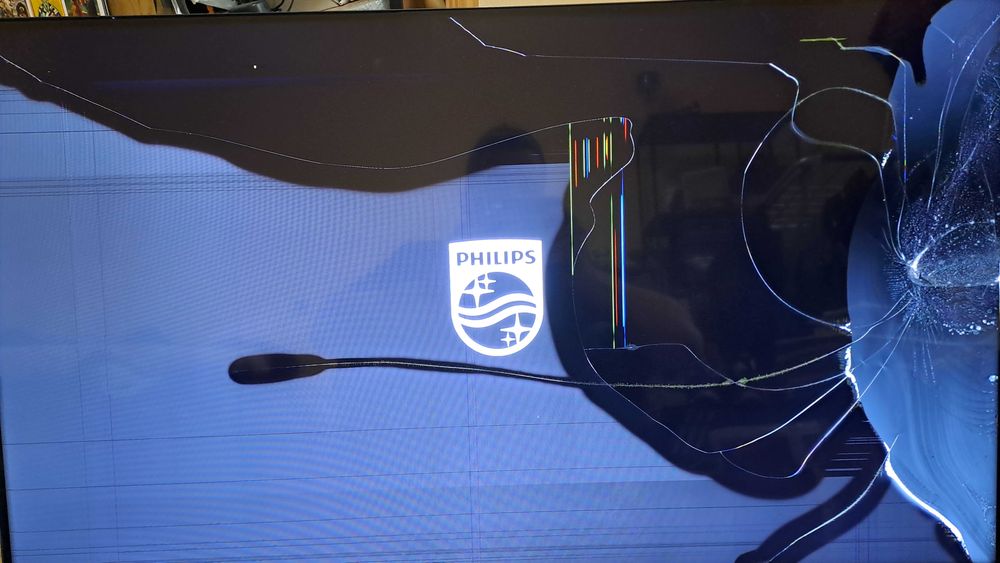 Телевизор Philips LED 43PUS7657/12 - ЗА ЧАСТИ