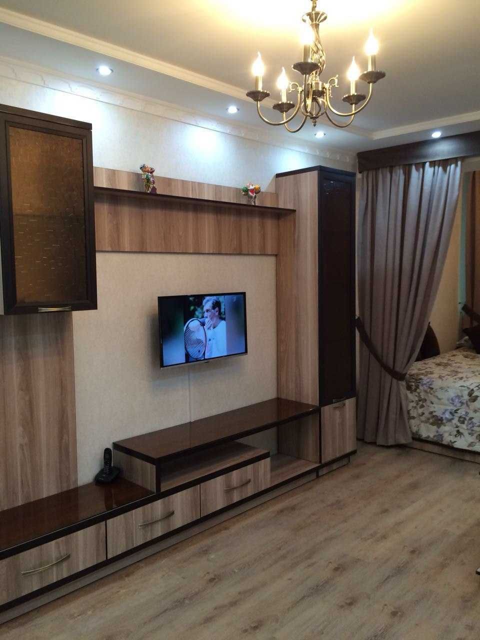 Сдаётся своя 2 комнатная квартира в центре! Ц-4! Ориентир Plov Lounge.