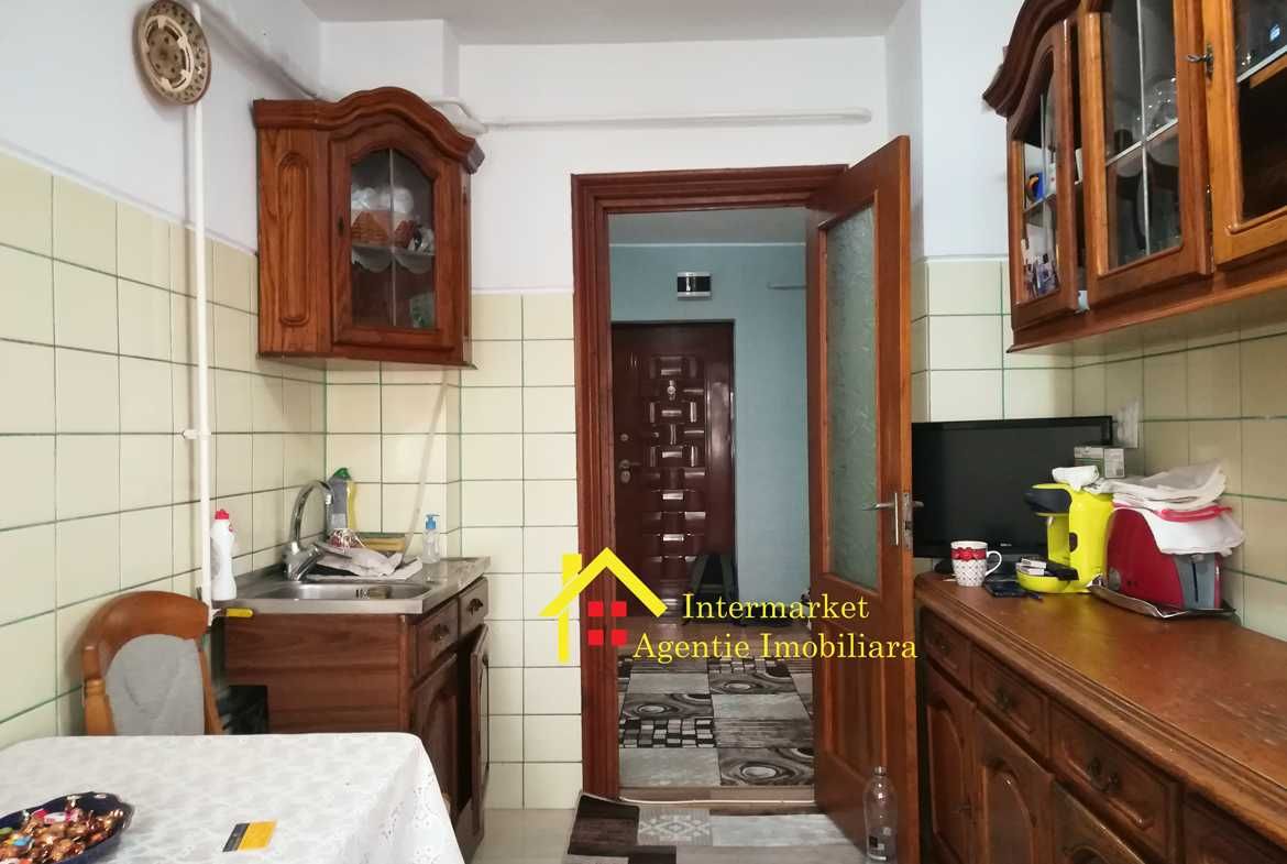 apartament 3 camere Piata mare