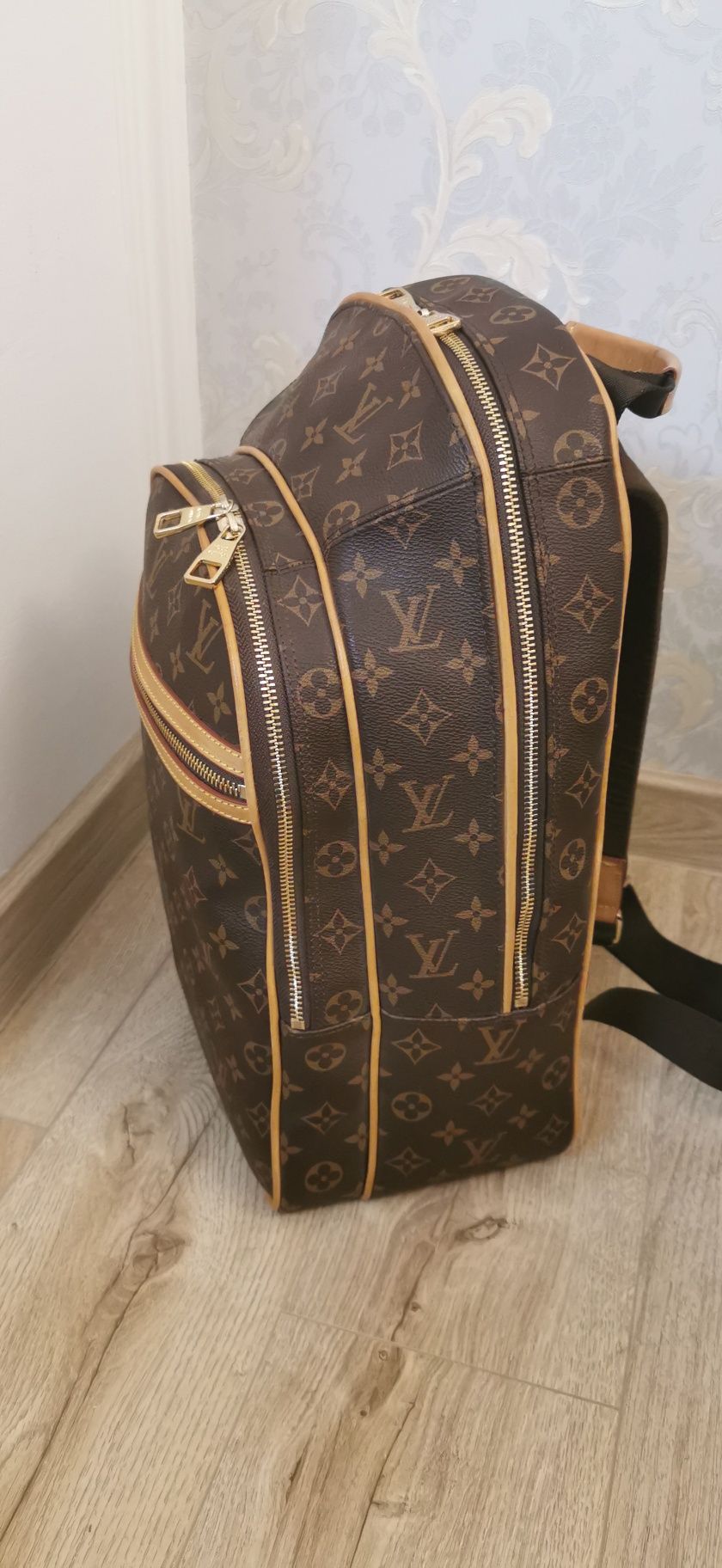 Rucsac /Ghiozdan Louis Vuitton - Piele naturala