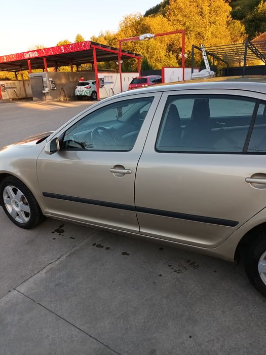 Vând Skoda Octavia 2