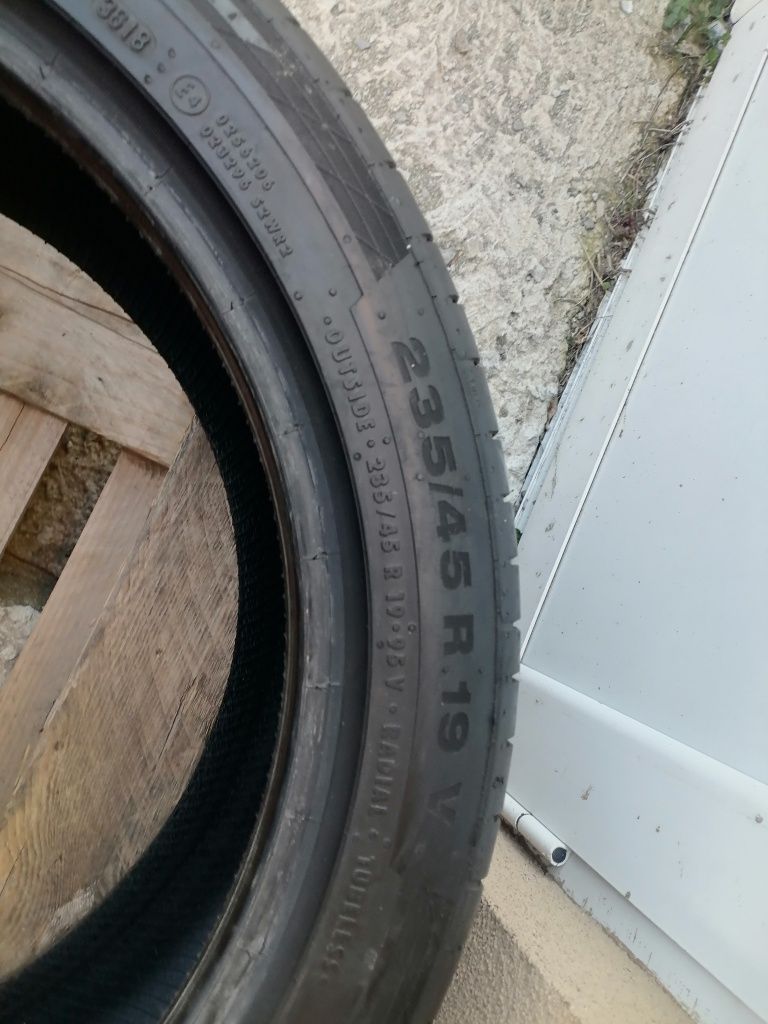 235 45 R 19 V Continental ДОТ 3618