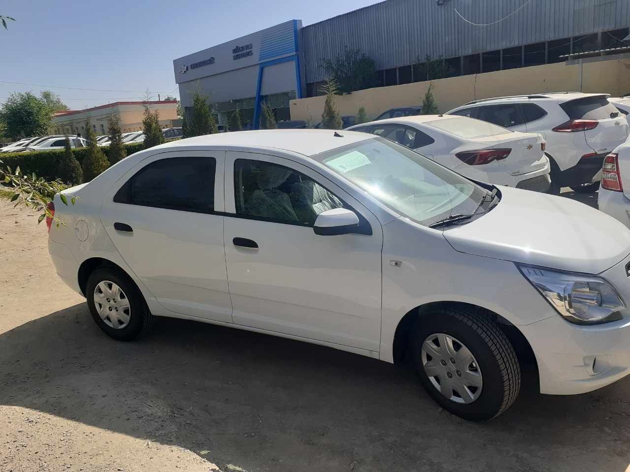 Chevrolet Cobalt 2024 Salon. 1-2 ku'nlikte Metan qoyildi.