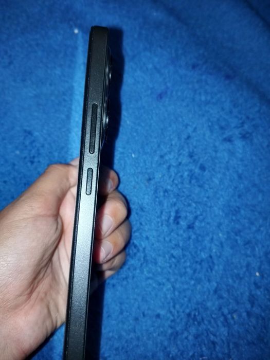 Redmi bote 14 qora 6/128 ideal zor aybi yoq