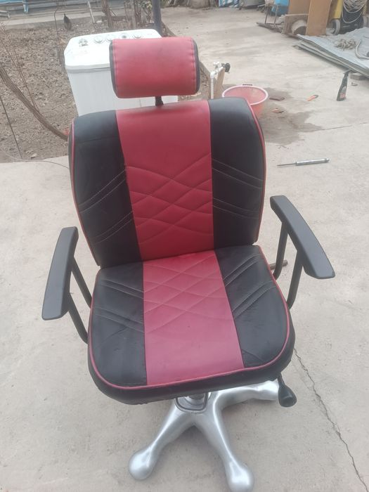 Рарикмахерлар учун кресло