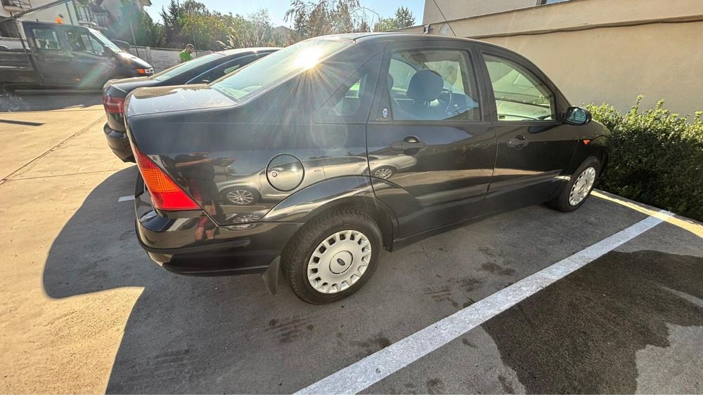 Vand ford focus an 2001 motoe 1800 cm