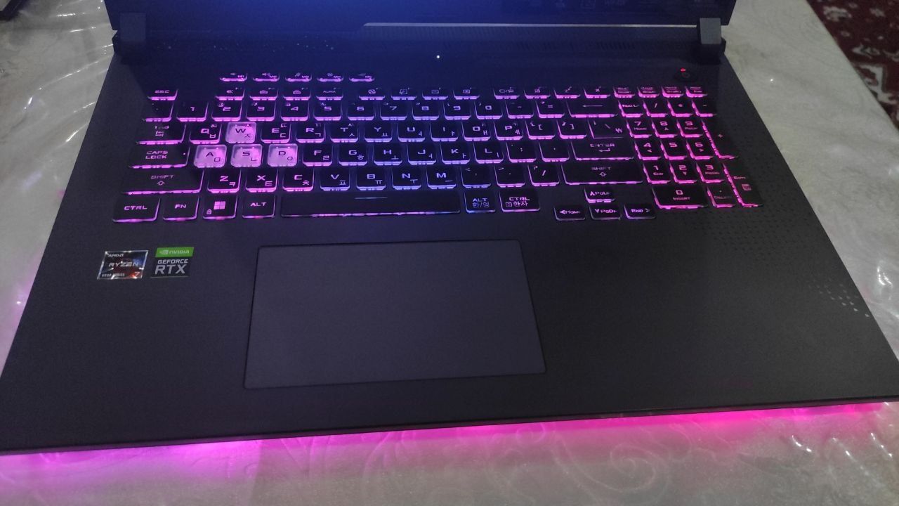 ASUS rog STRIX g17