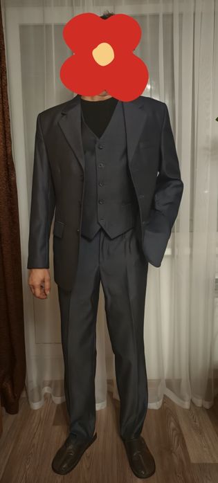 Продам бу мужской костюм 3йка