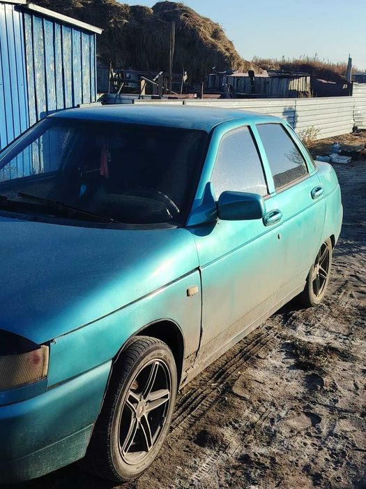 Продам машину ваз 2110