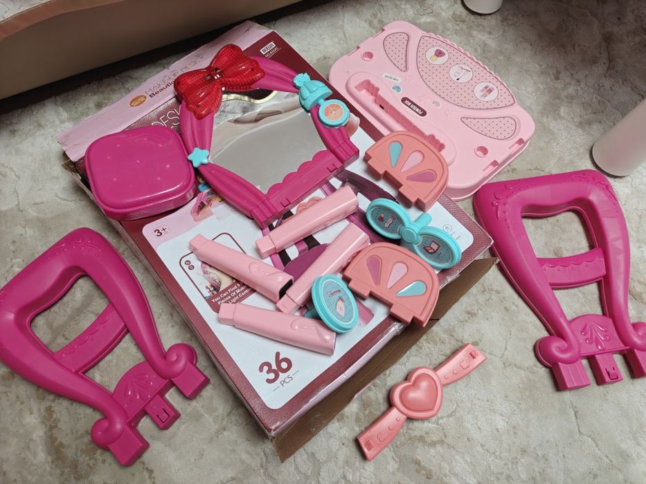 Măsuță de machiaj