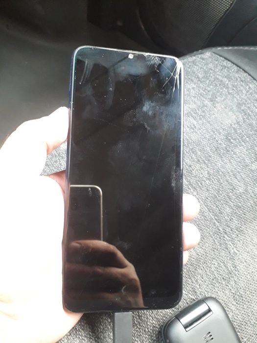 Samsung A03s 3/32gb sotiladi