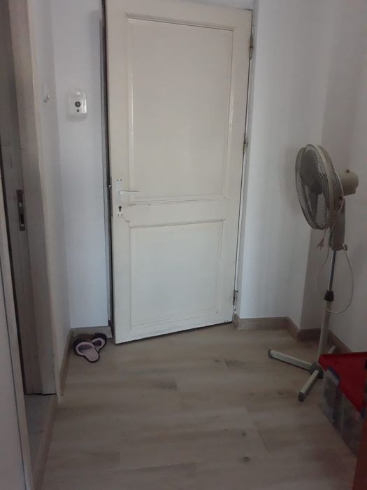 Vând garsonieră Pitești