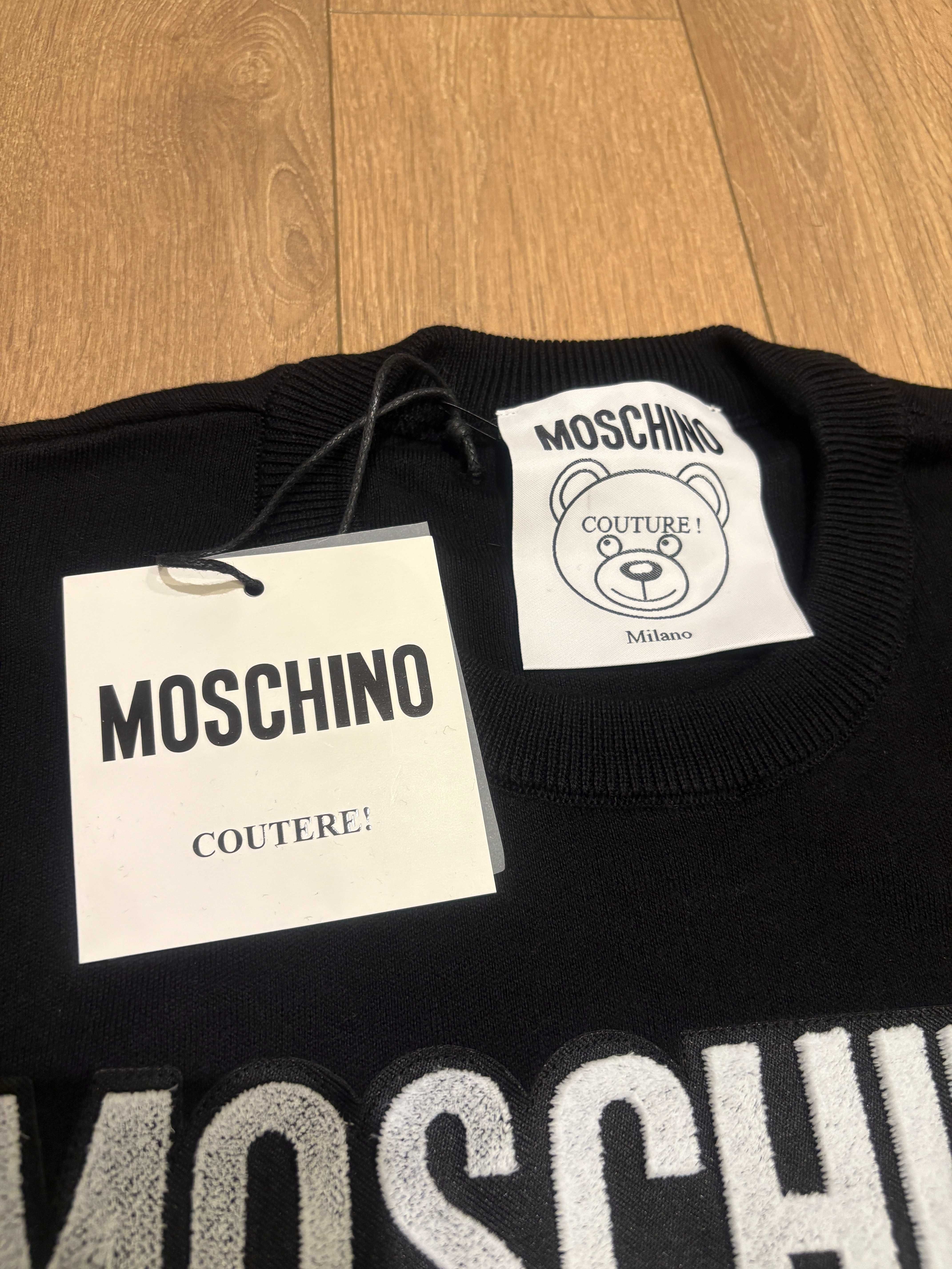 Оригинален пуловер MOSCHINO COUTURE, черен, зелен, син и бял, M и L