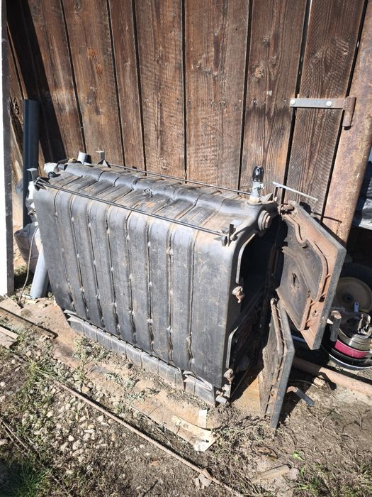 Vând centrala pe lemne marca viadrus 45 kw