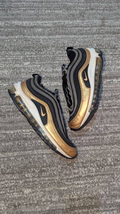 Nike air max 97 metalic gold ( Jordan new balance ugg miu miu lululemo